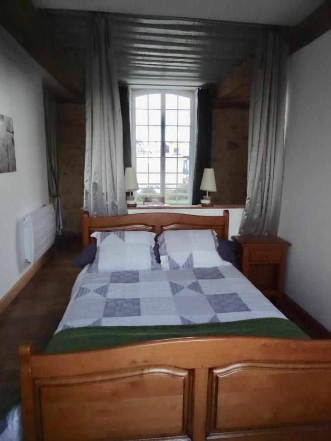 Manoir De La Grand'Cour Bed & Breakfast Soulgé-sur-ouette Екстериор снимка